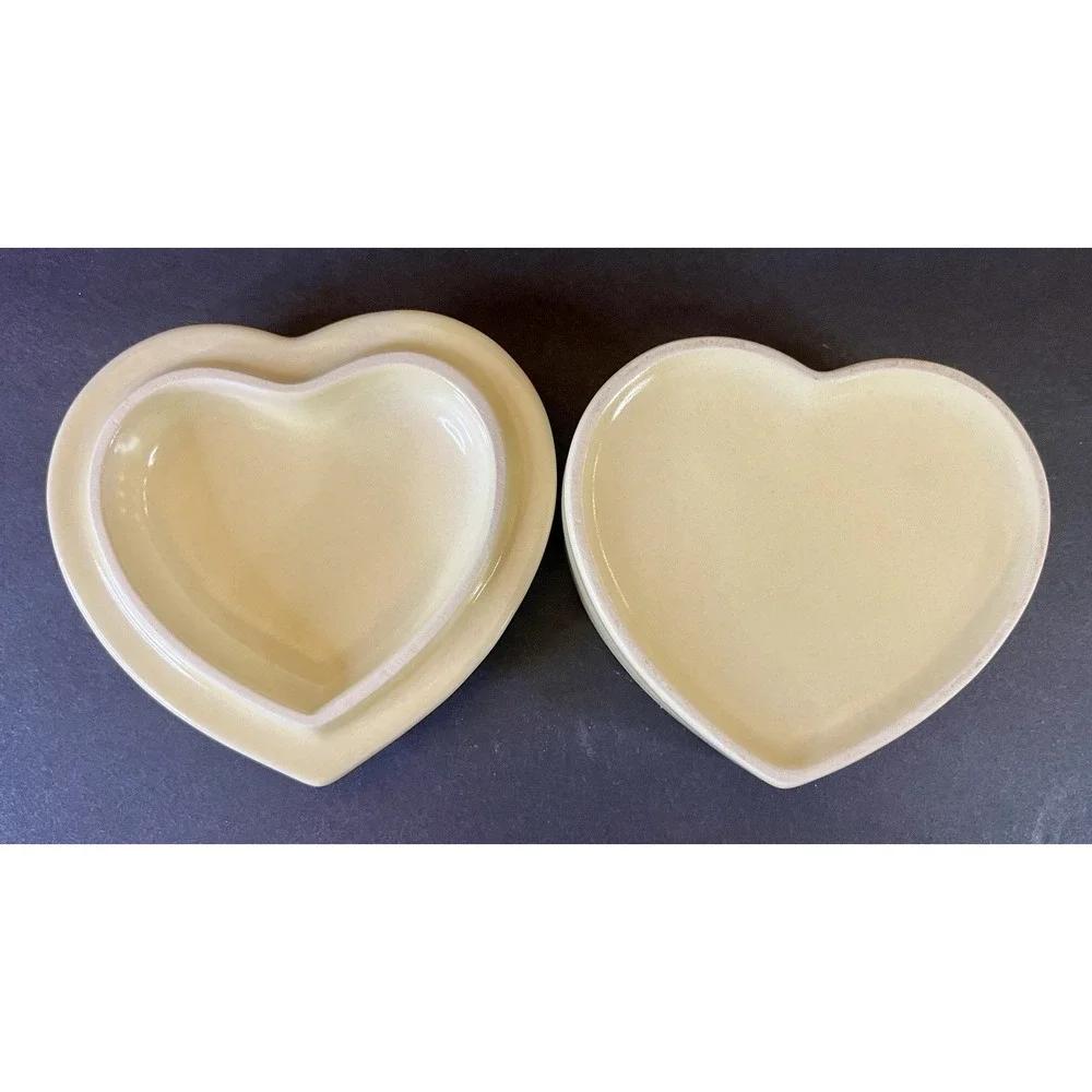 Rare Pfaltzgraff Village Heart Shaped Trinket Box Vintage Pottery Stoneware EUC